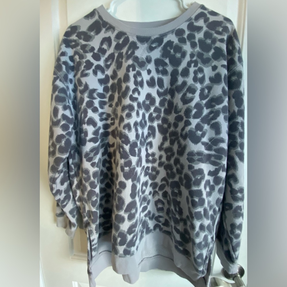 Cheetah print crew neck